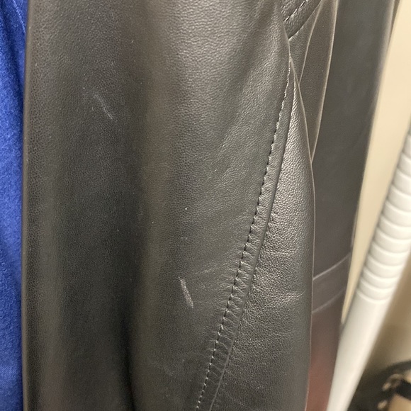 SOLD Danier black leather coat - Picture 11 of 11